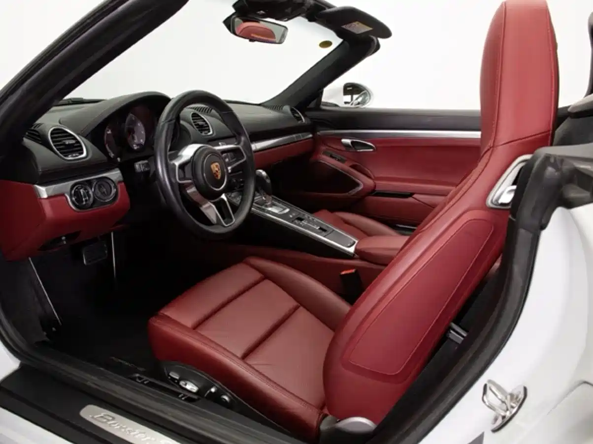 Photo 7 - Porsche 718