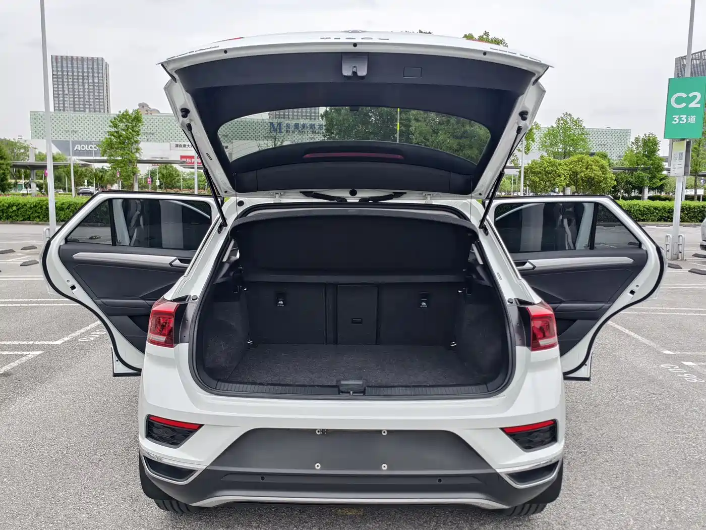 Volkswagen T-ROC 2022 280TSI DSG 2WD Elite PLUS фото 7
