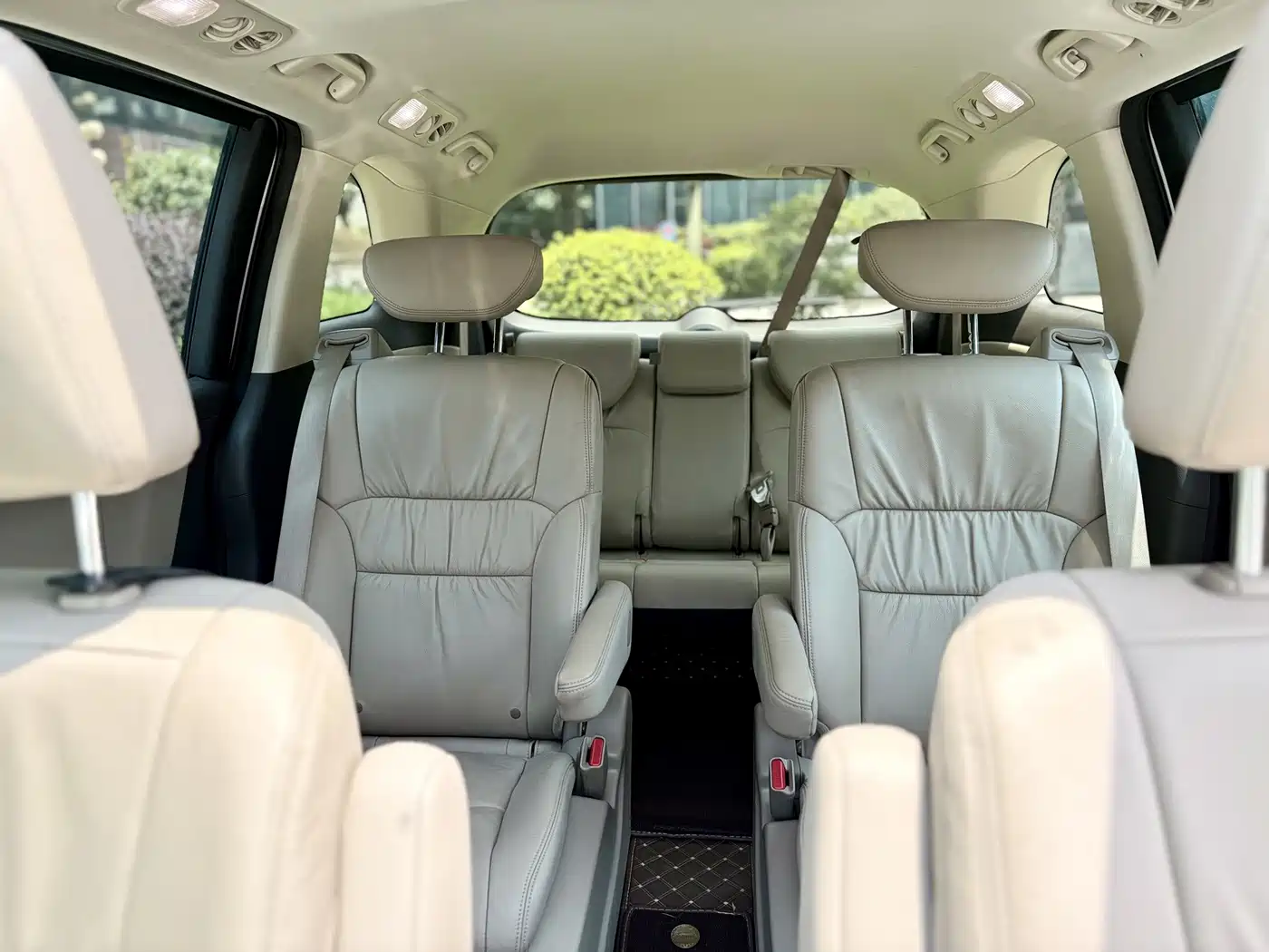 Фото 6 - Honda Odyssey