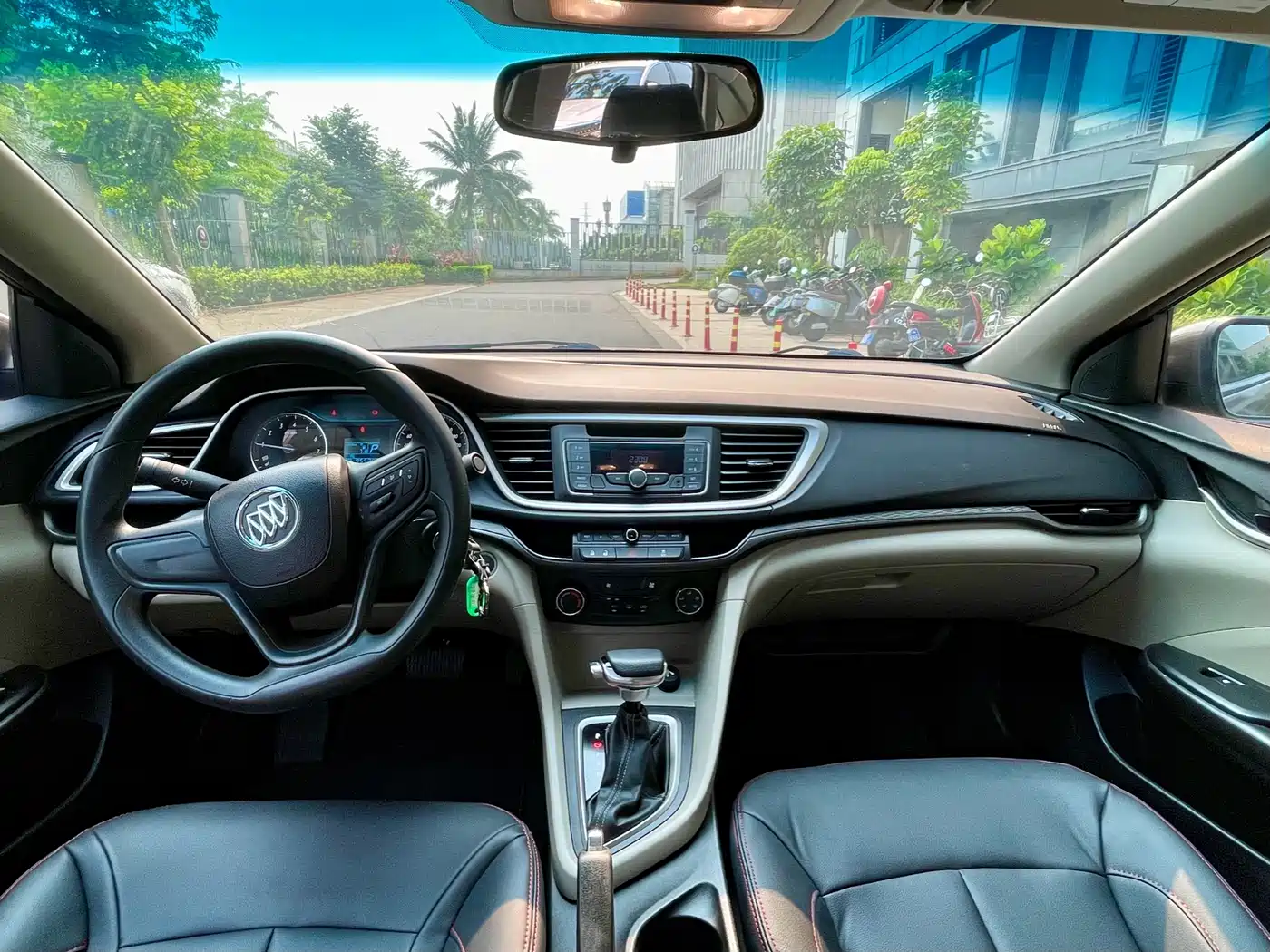 Buick Excelle 2015 15N Automatic Progressive фото 6