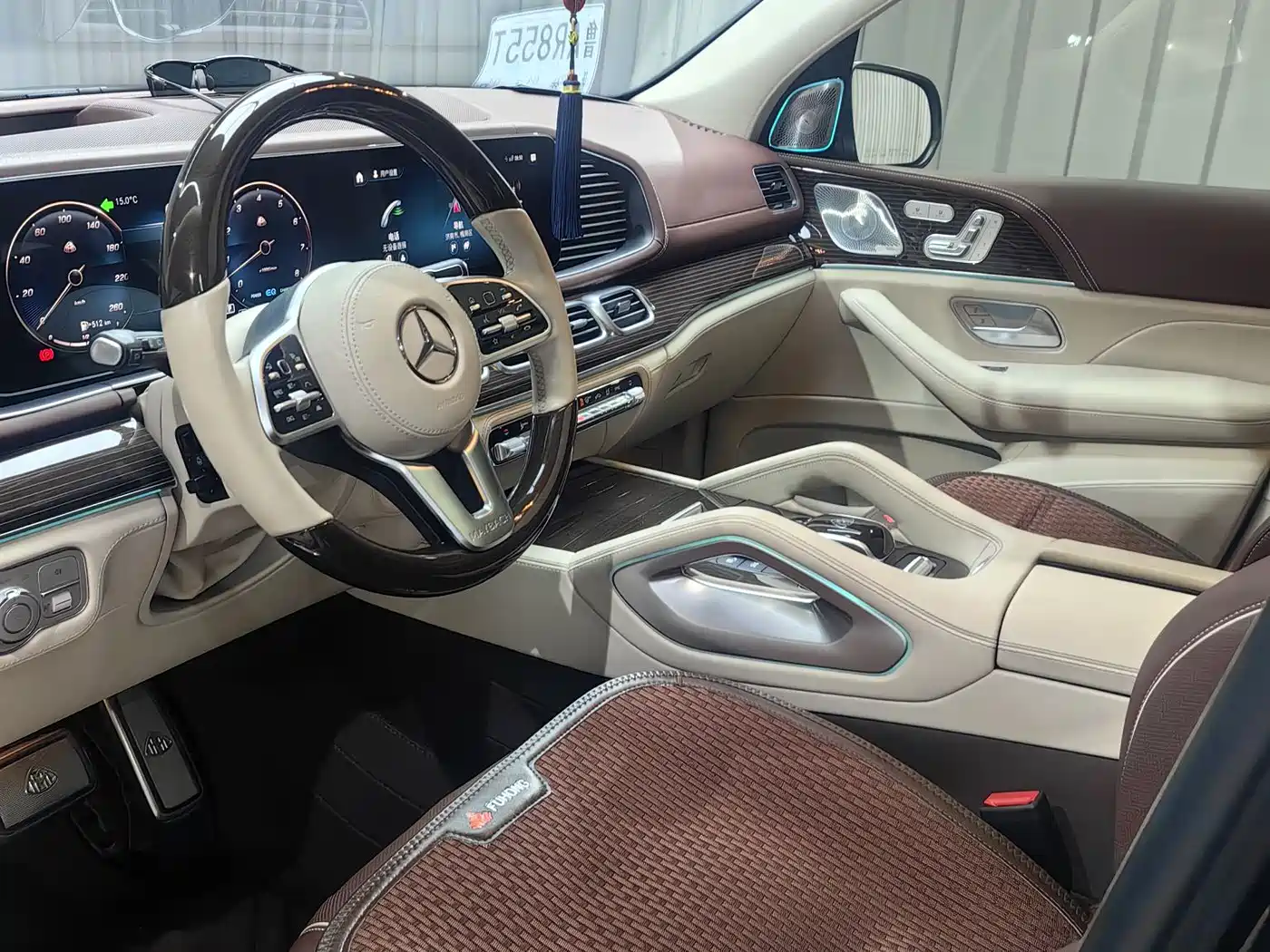 Mercedes-Benz GLS 2023 Facelift GLS 450 4MATIC Luxury фото 4