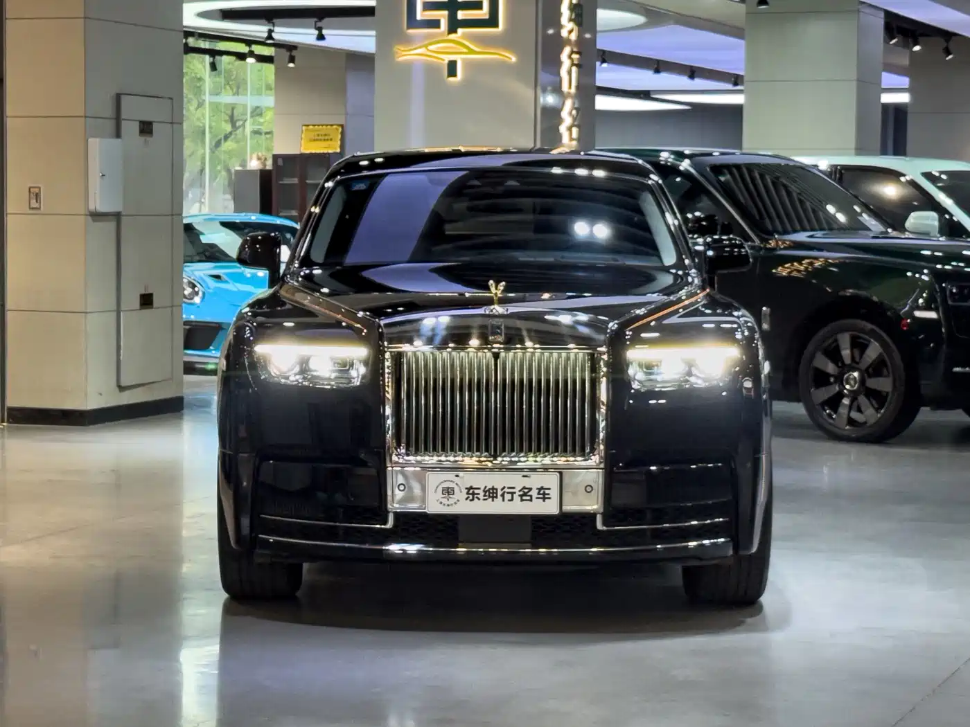 Rolls-Royce Phantom 2023 2024 Long Wheelbase Series II