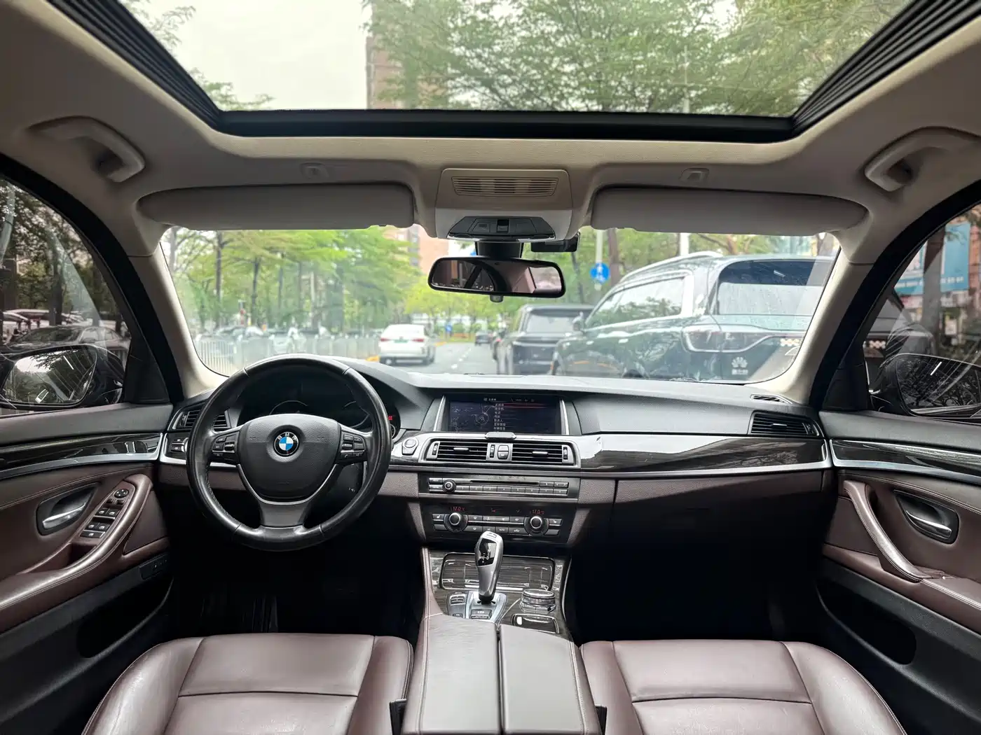BMW 5 Series 2014 525Li Luxury Design Package фото 8