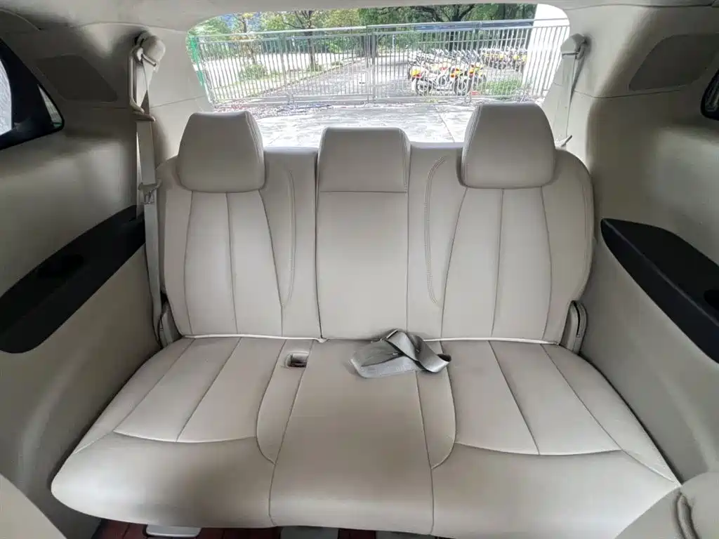 Buick GL8 2014 2.4L CT Luxury Business Comfort фото 16