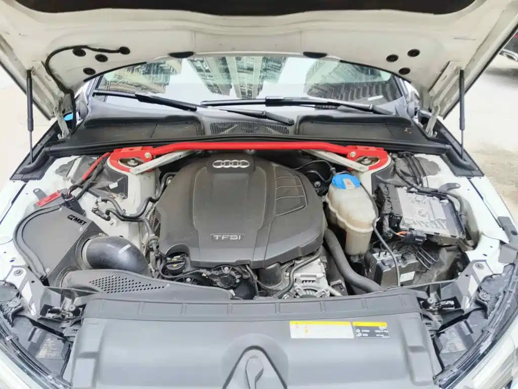 Фото 3 - Audi A4 (Import)