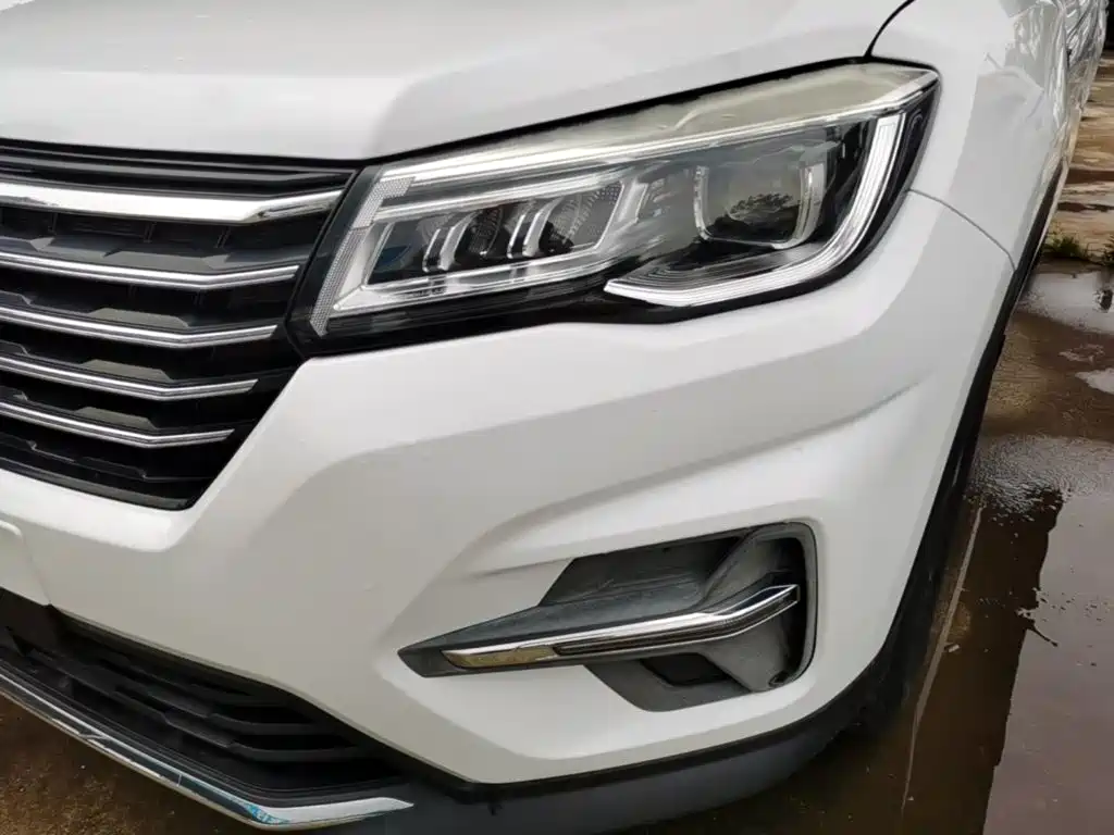 Photo 24 - Changan CS75