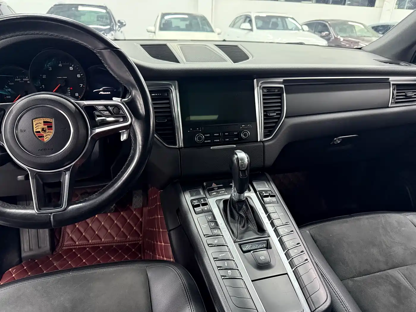 Porsche Macan 2017 Macan 2.0T фото 11