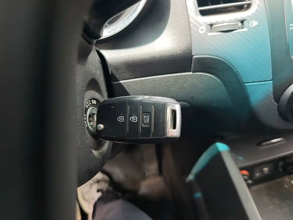 Kia K3S 2015 2014 1.6L Manual GLS