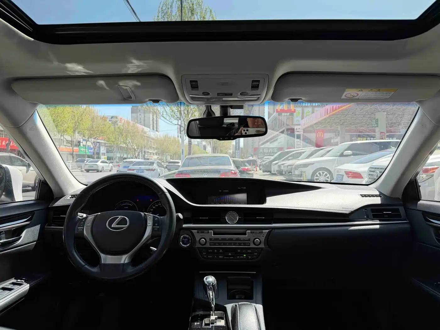 Lexus ES 2013 300h Elite Edition фото 5