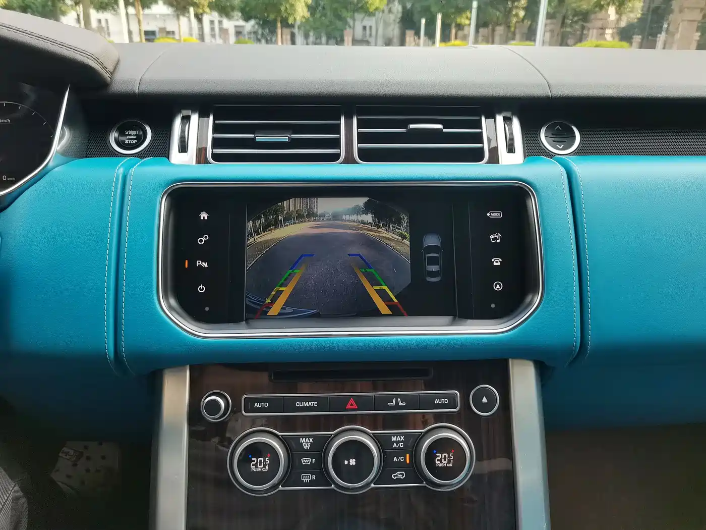 Land Rover Range Rover 2015 3.0 TDV6 Vogue фото 10