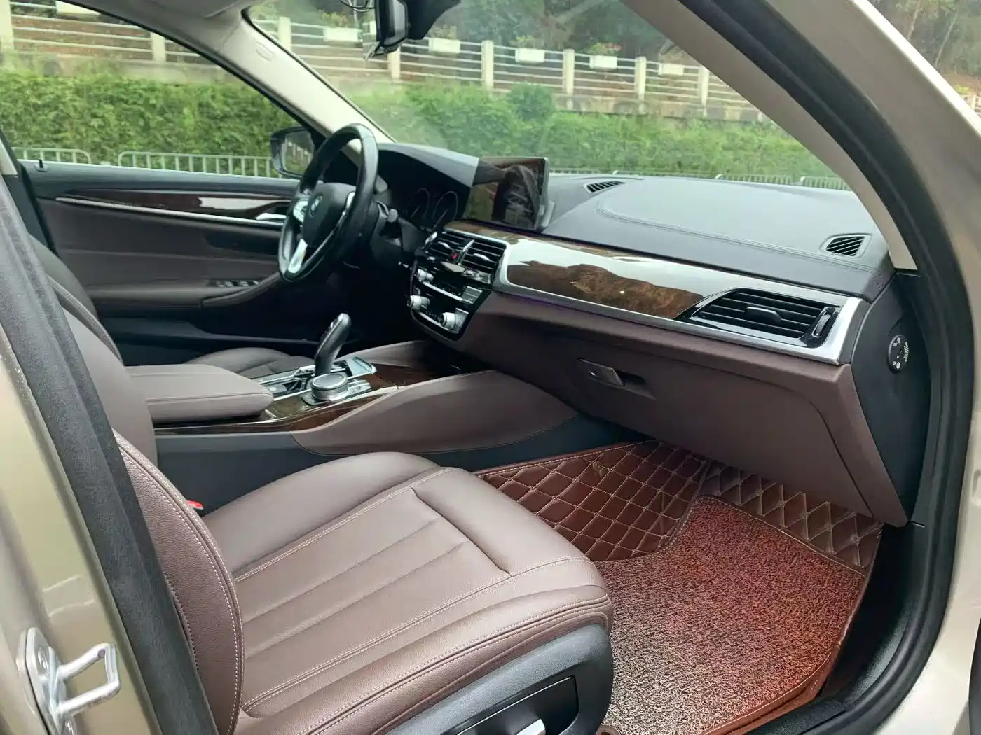 BMW 5 Series 2019 525Li Luxury Package фото 6