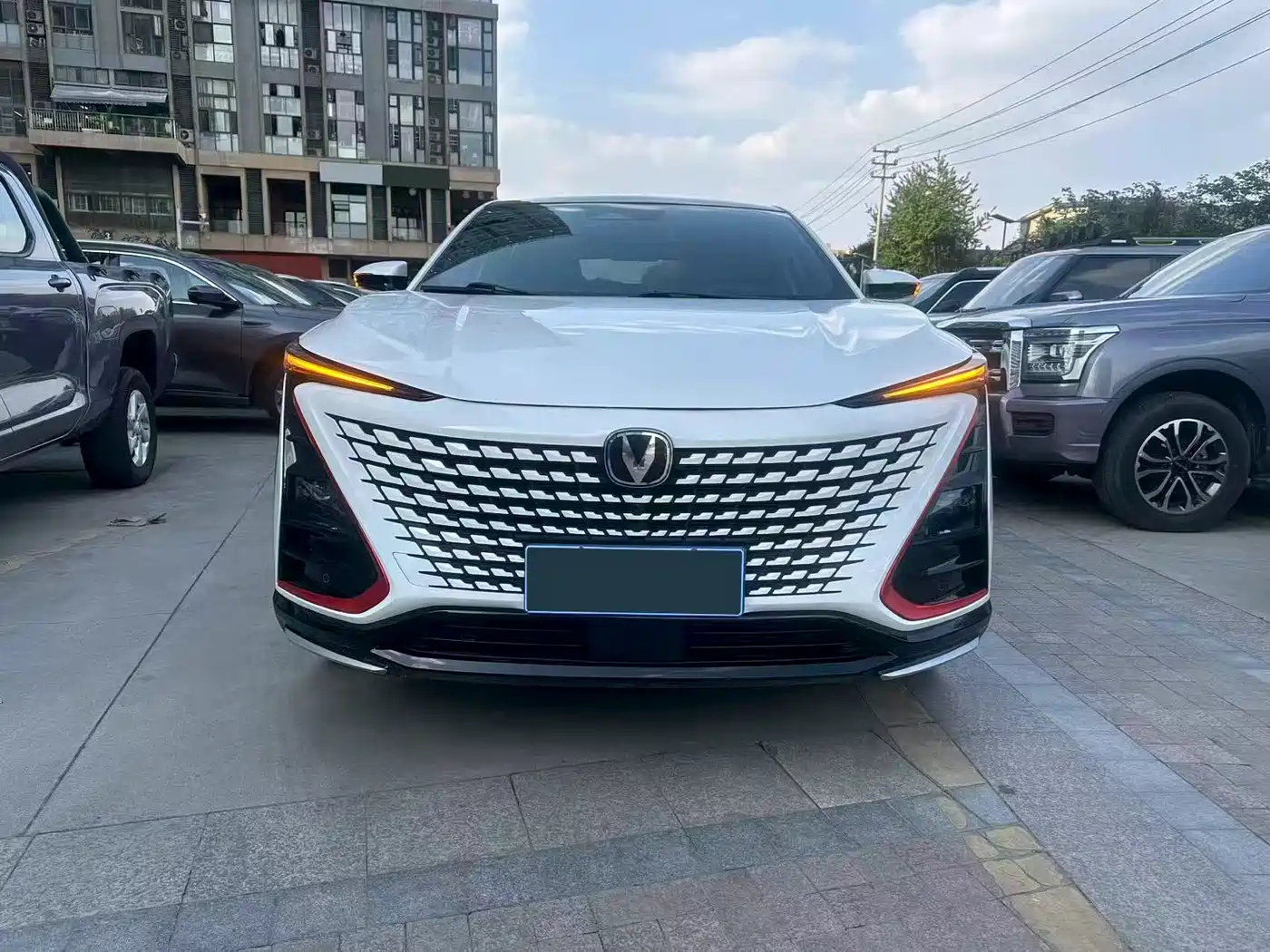 CHANGAN UNI T