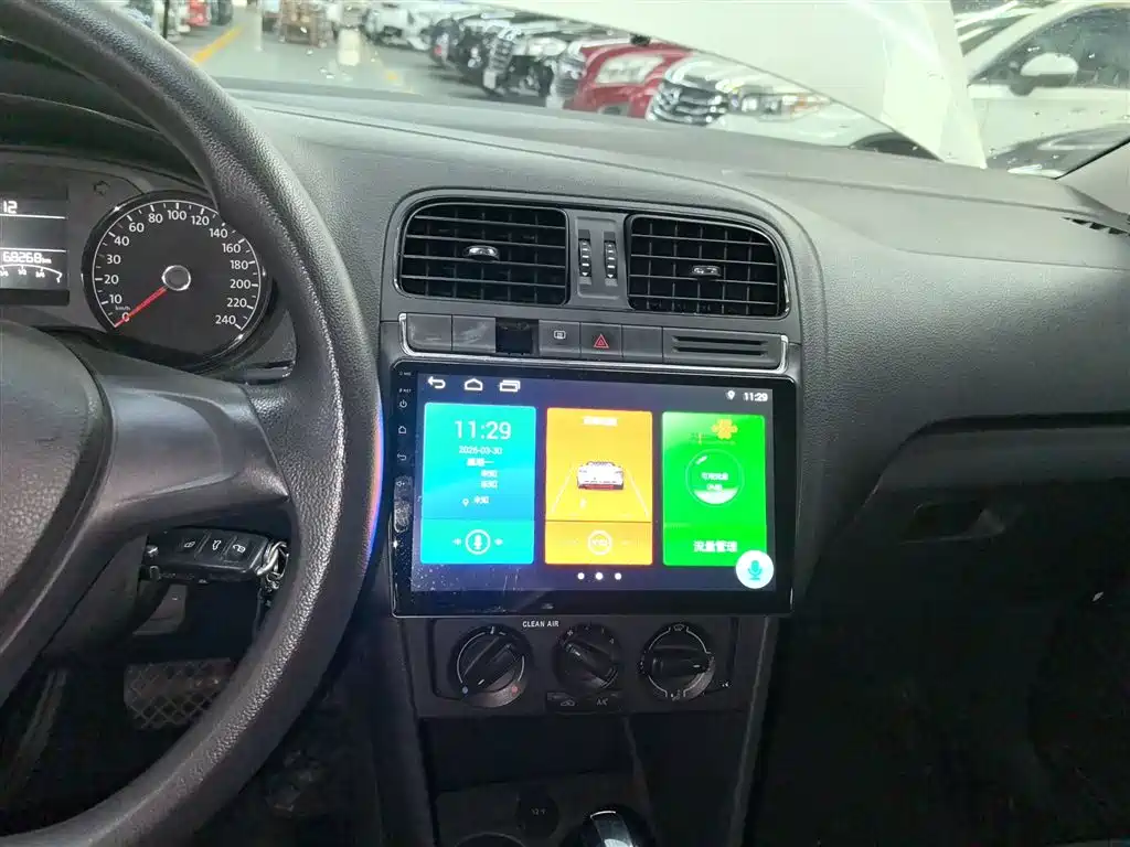 Volkswagen Polo 2016 1.4L Automatic Trend фото 13