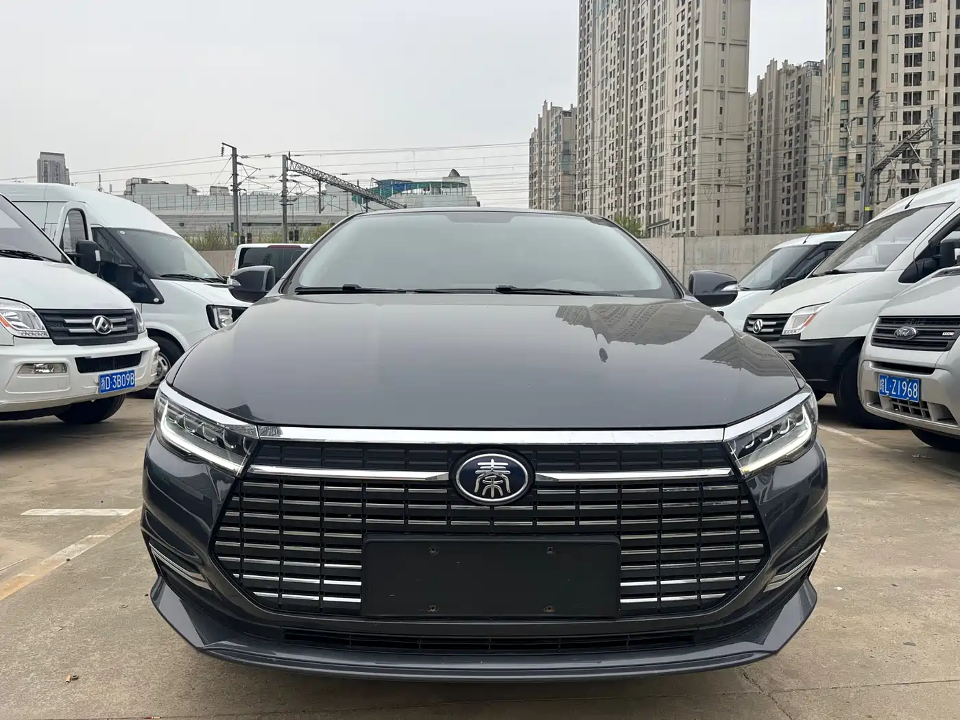 BYD Qin New Energy 2019 Long Range Edition Premium фото 2