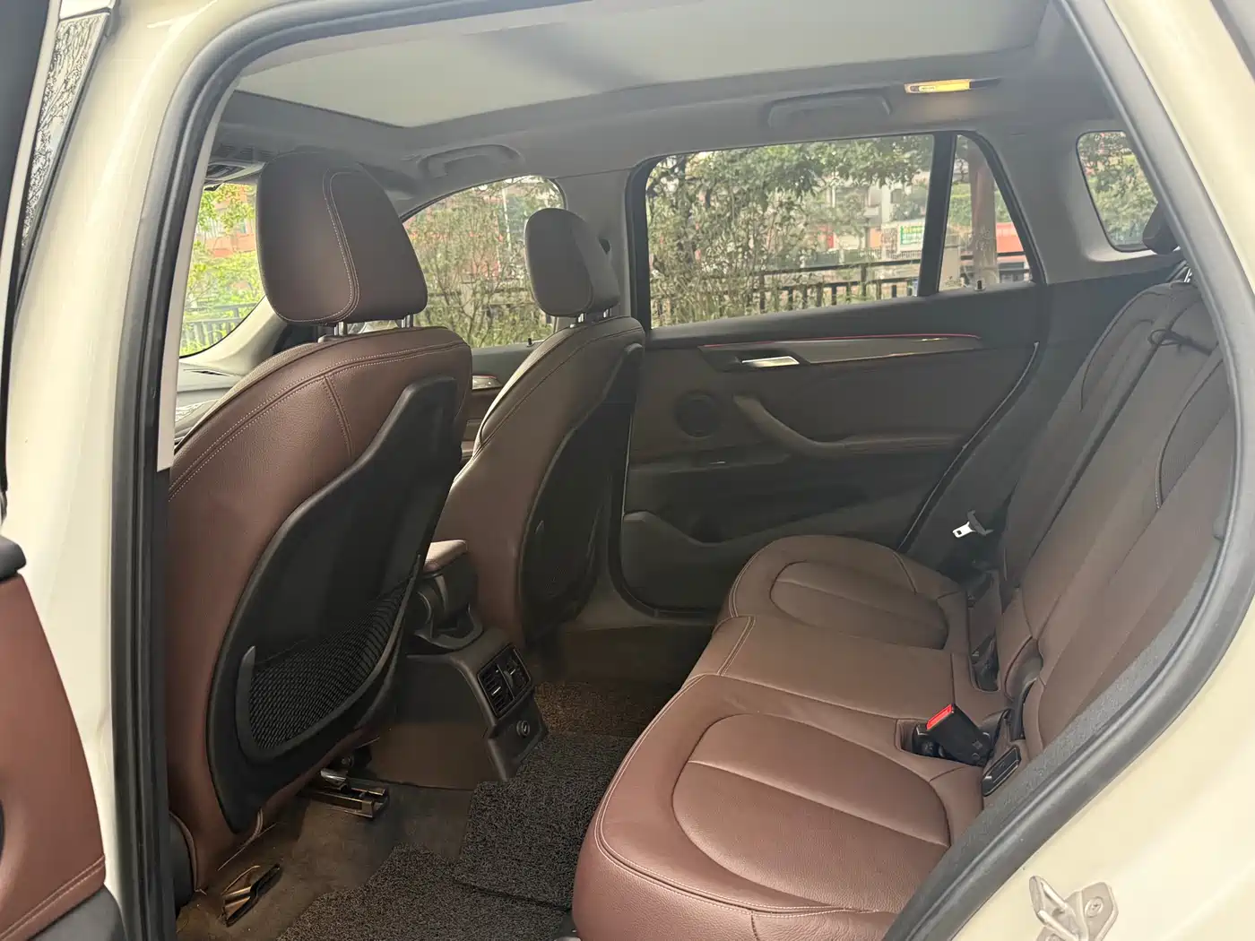 BMW X1 2018 xDrive20Li Premium Model фото 6