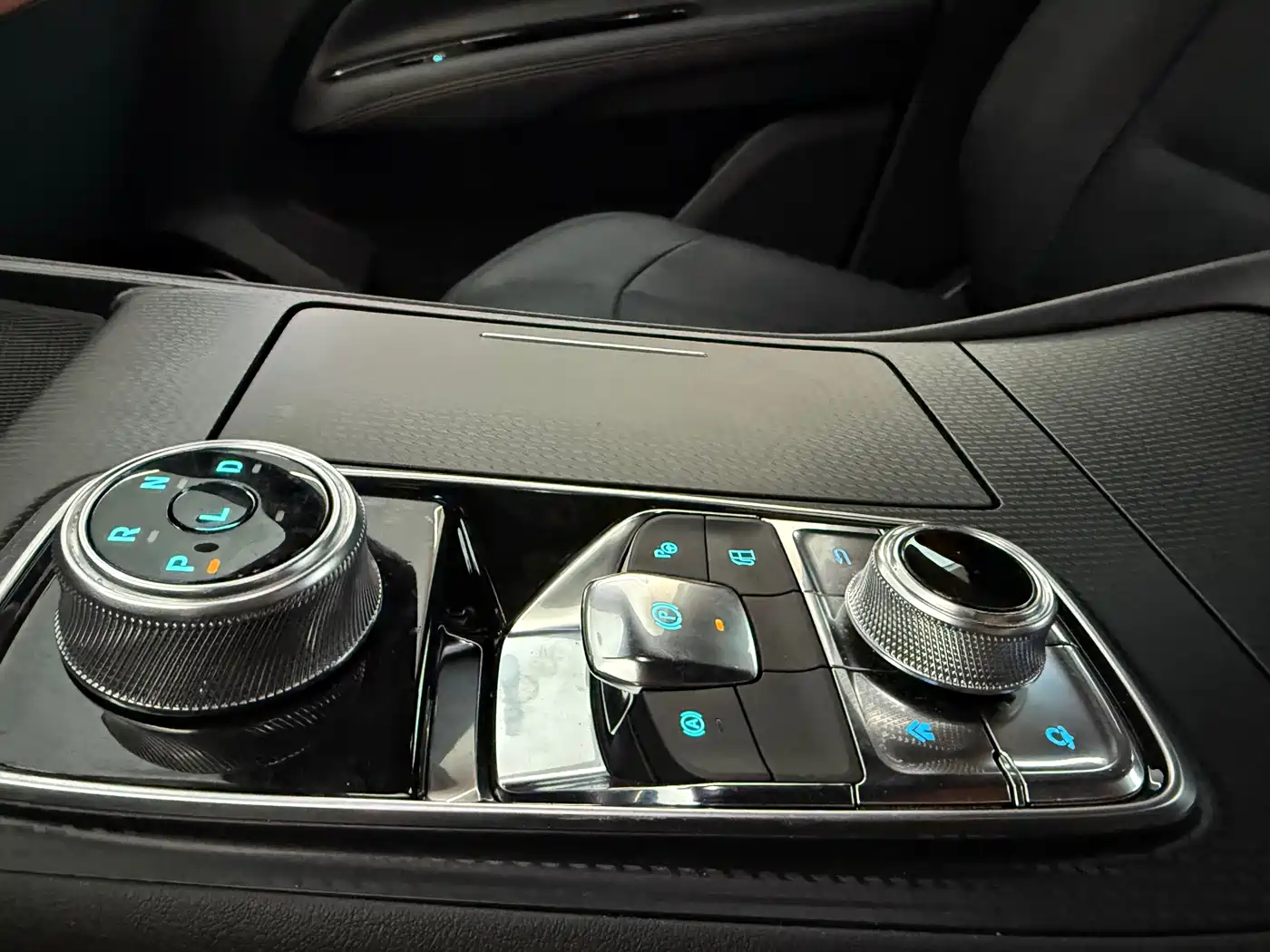 FORD LINGYU NEW ENERGY