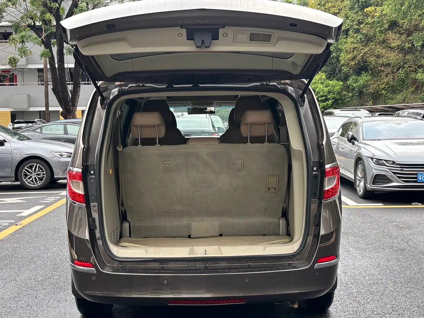 Buick GL8 2011 2.4L CT Luxury Business Comfort Edition фото 16