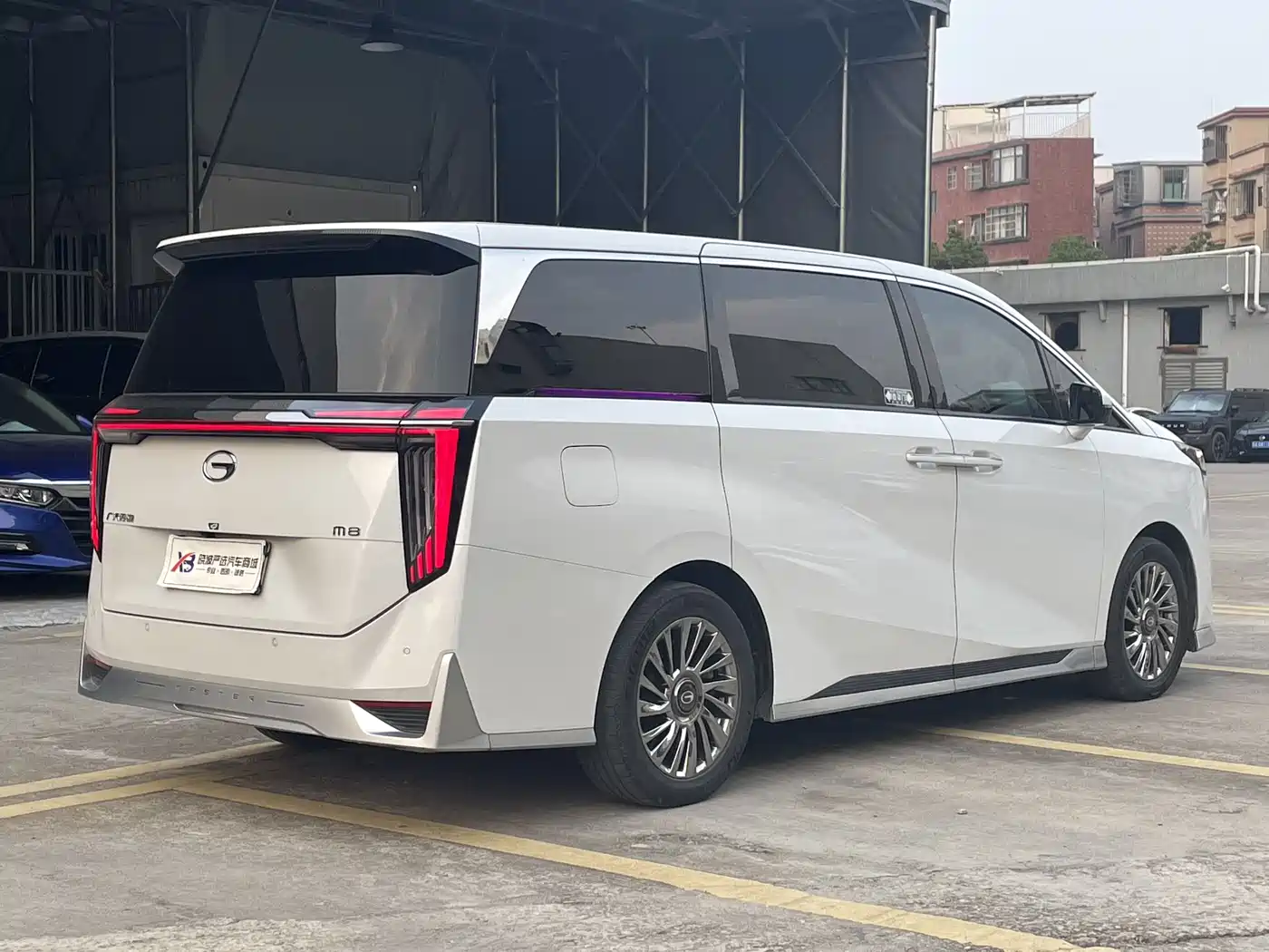 GAC TRUMPCHI M8