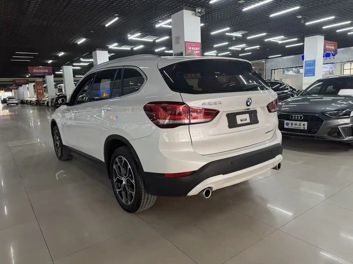 BMW X1 2022 sDrive25Li Leading фото 9