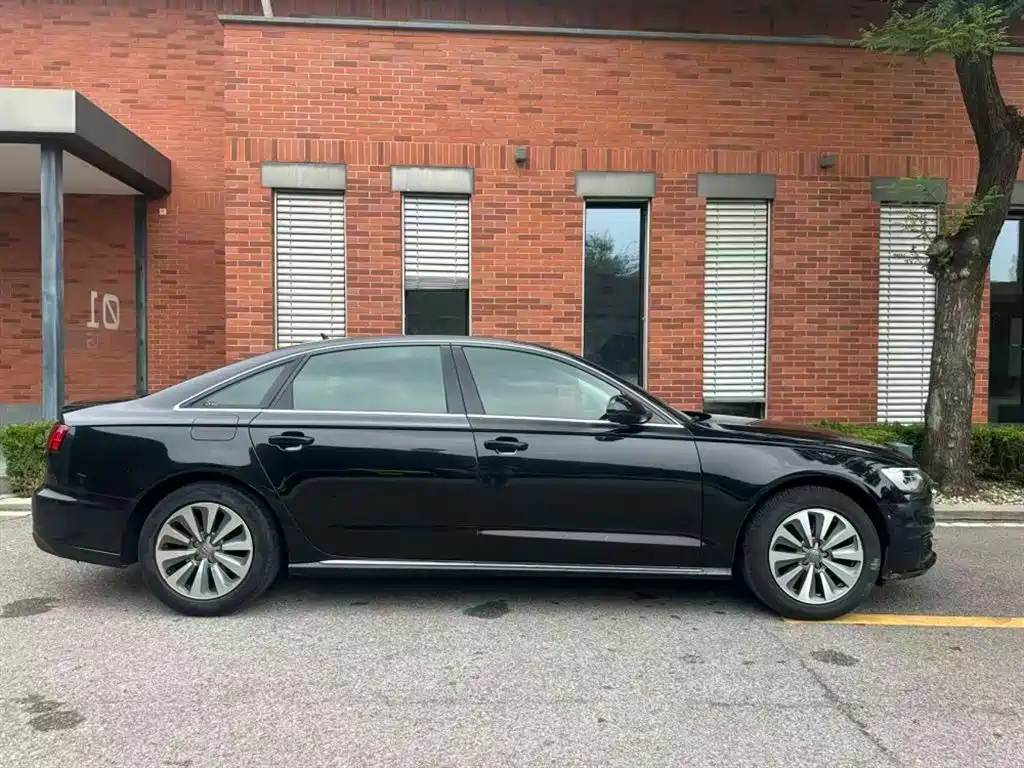 Audi A6L 2016 TFSI Comfort фото 3