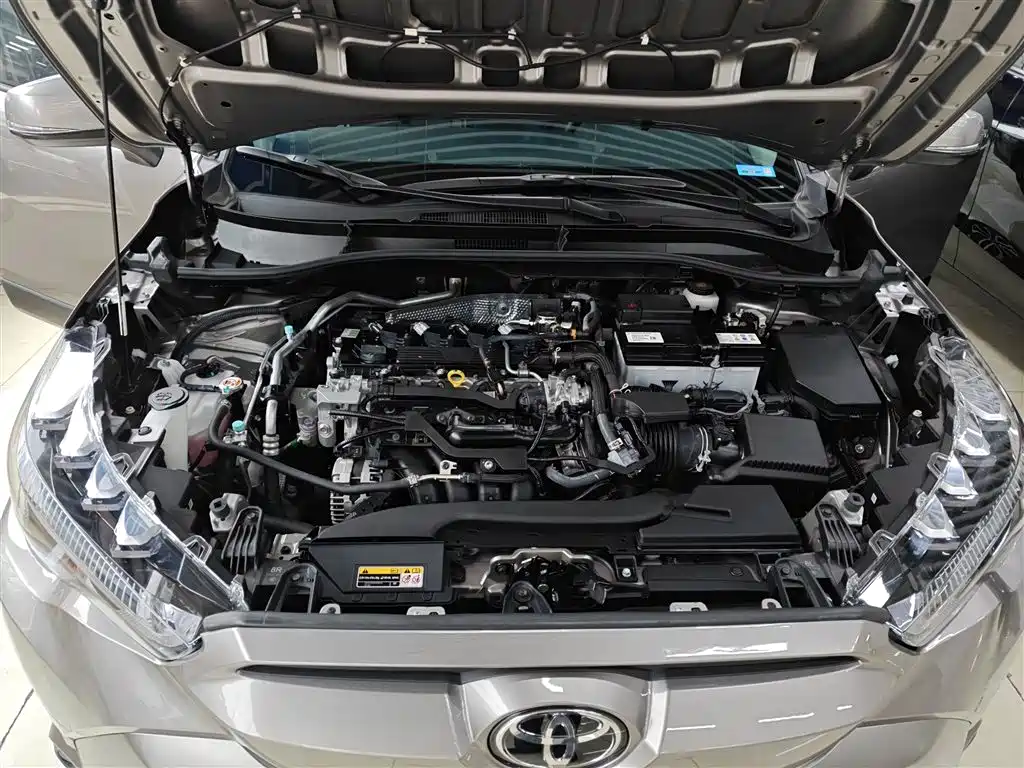 Toyota Frontlander 2023 2.0L CVT Luxury Edition фото 21