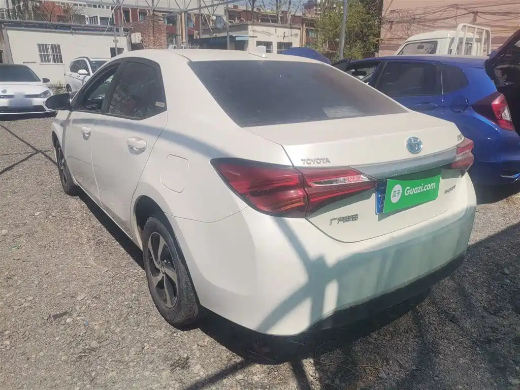 Toyota Levin 2017 Facelift Hybrid 1.8H GS E-CVT Elite Sunroof Edition China V фото 5