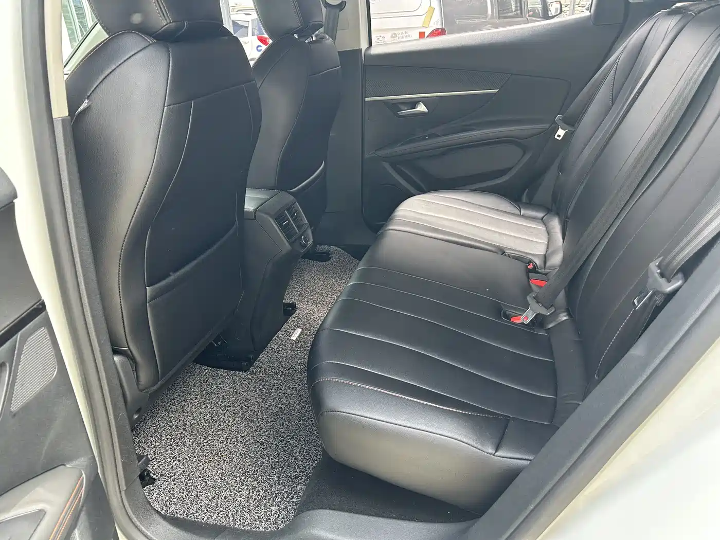 Peugeot 4008 2018 350THP Comfort Edition фото 5