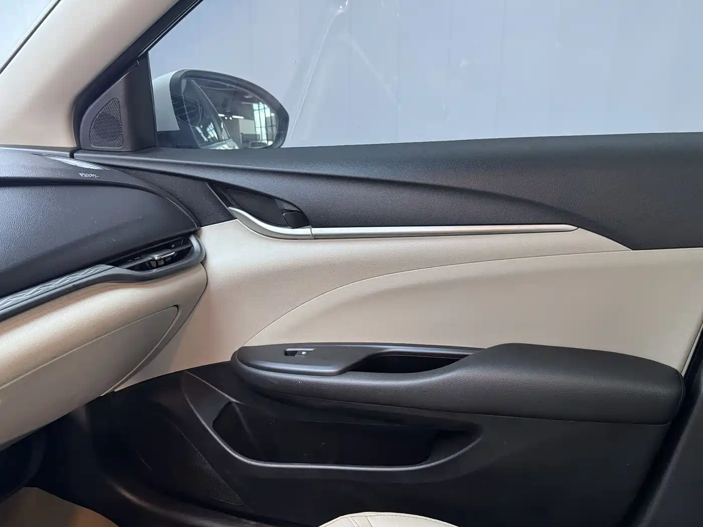 Buick Excelle 2016 15N Automatic Elite фото 17
