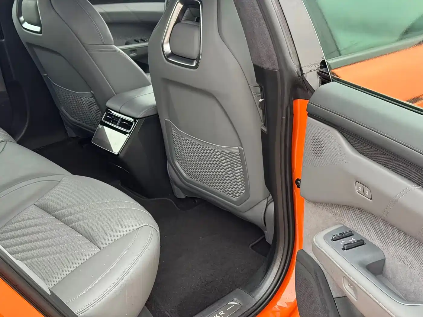 ZEEKR EXTREME KRYPTON 001