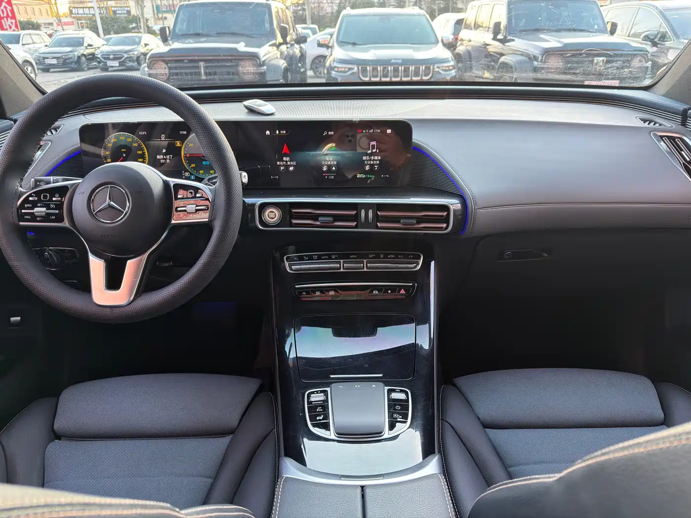 MERCEDES-BENZ EQC