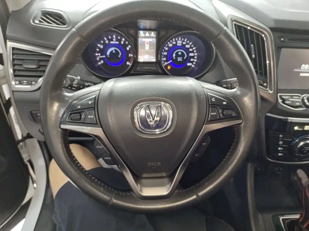 Changan CS75 2015 2014 1.8T Automatic Elite (China IV)
