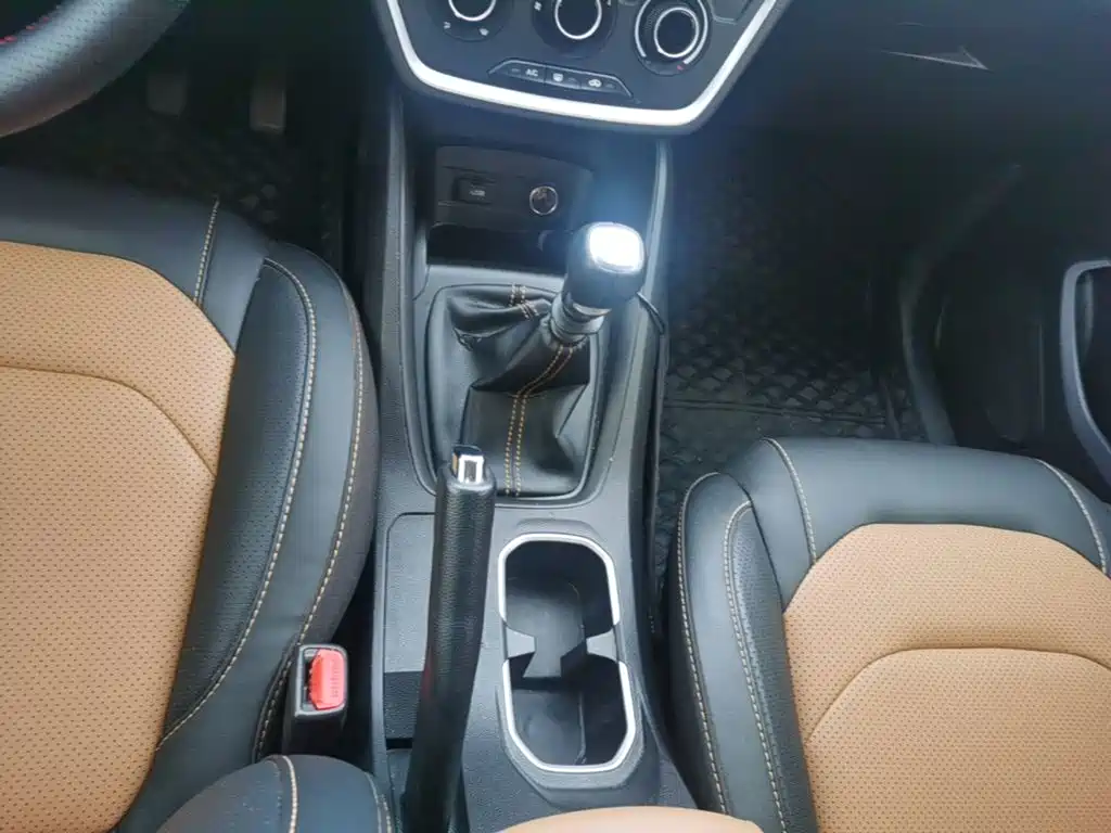 Wuling Motors Wuling Hongguang S3 2022 2019 1.5L Manual Comfort Model China VI