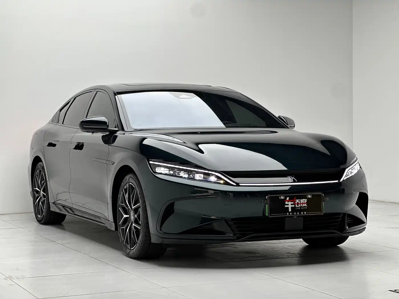 BYD Han 2022 EV 610KM AWD Qianshan Green Limited Edition фото 3