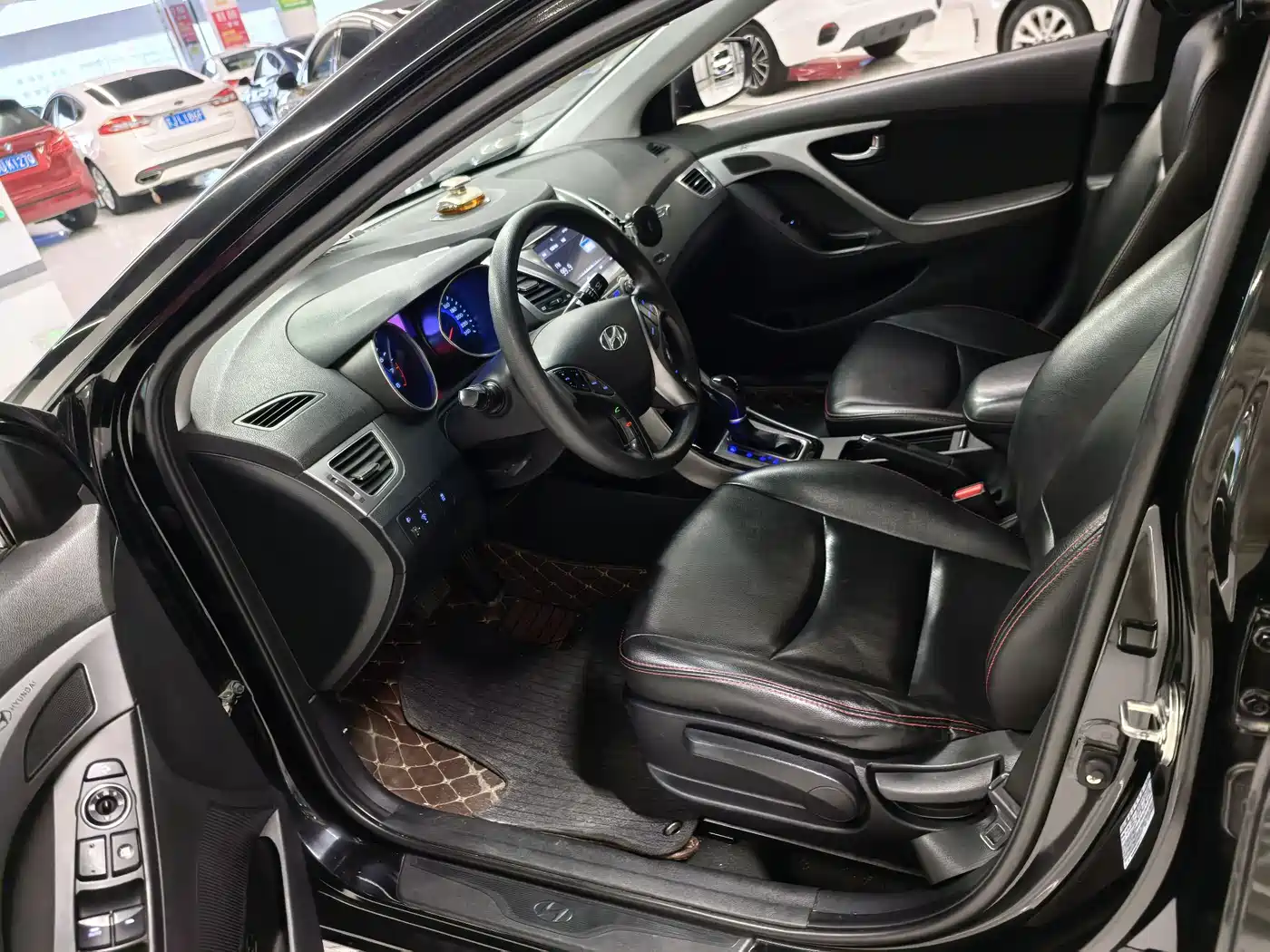 Hyundai Langdong 2016 1.6L Automatic Premium Edition фото 7