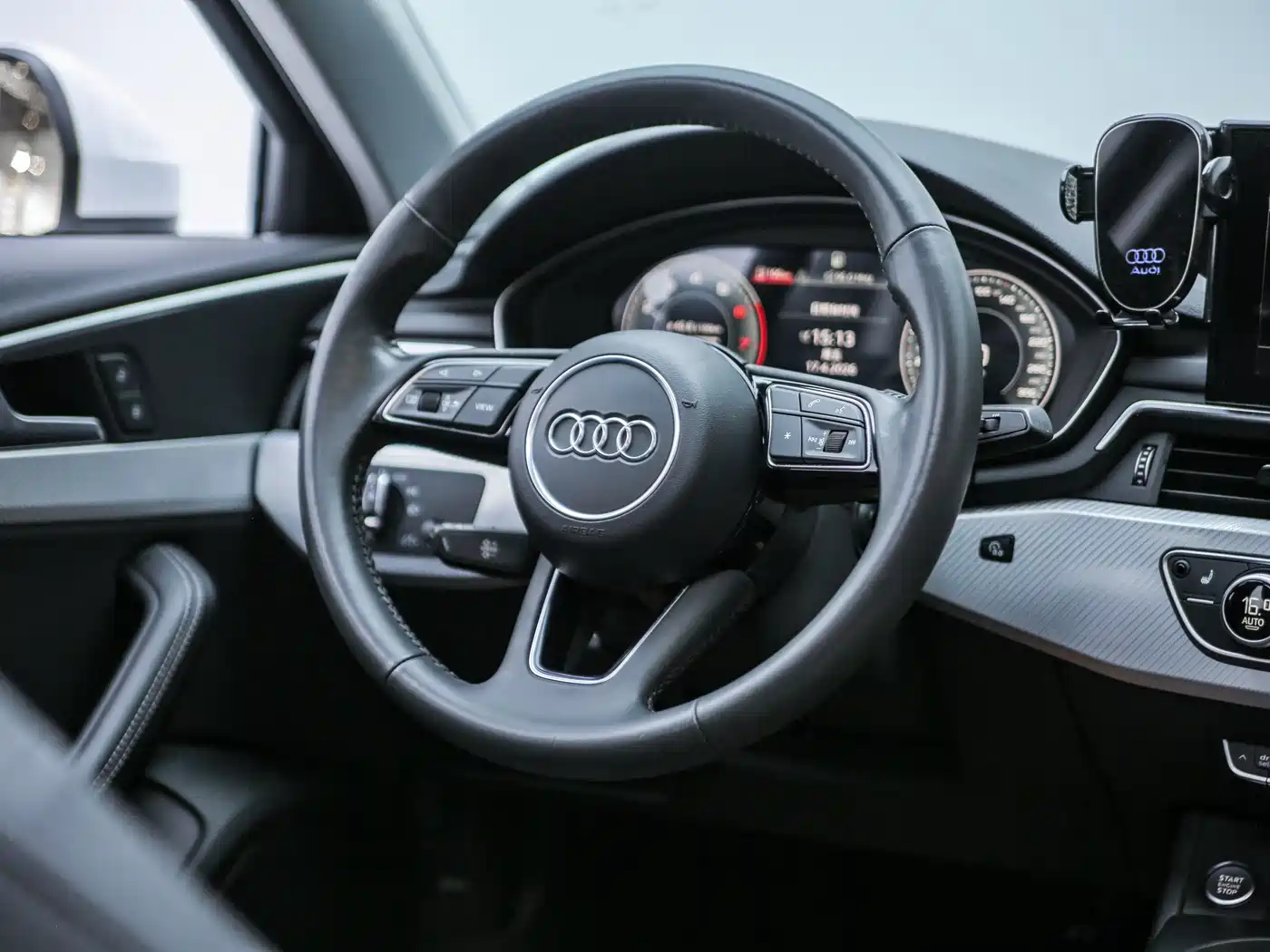 Audi A4L 2020 40 TFSI Luxury Elegance фото 33
