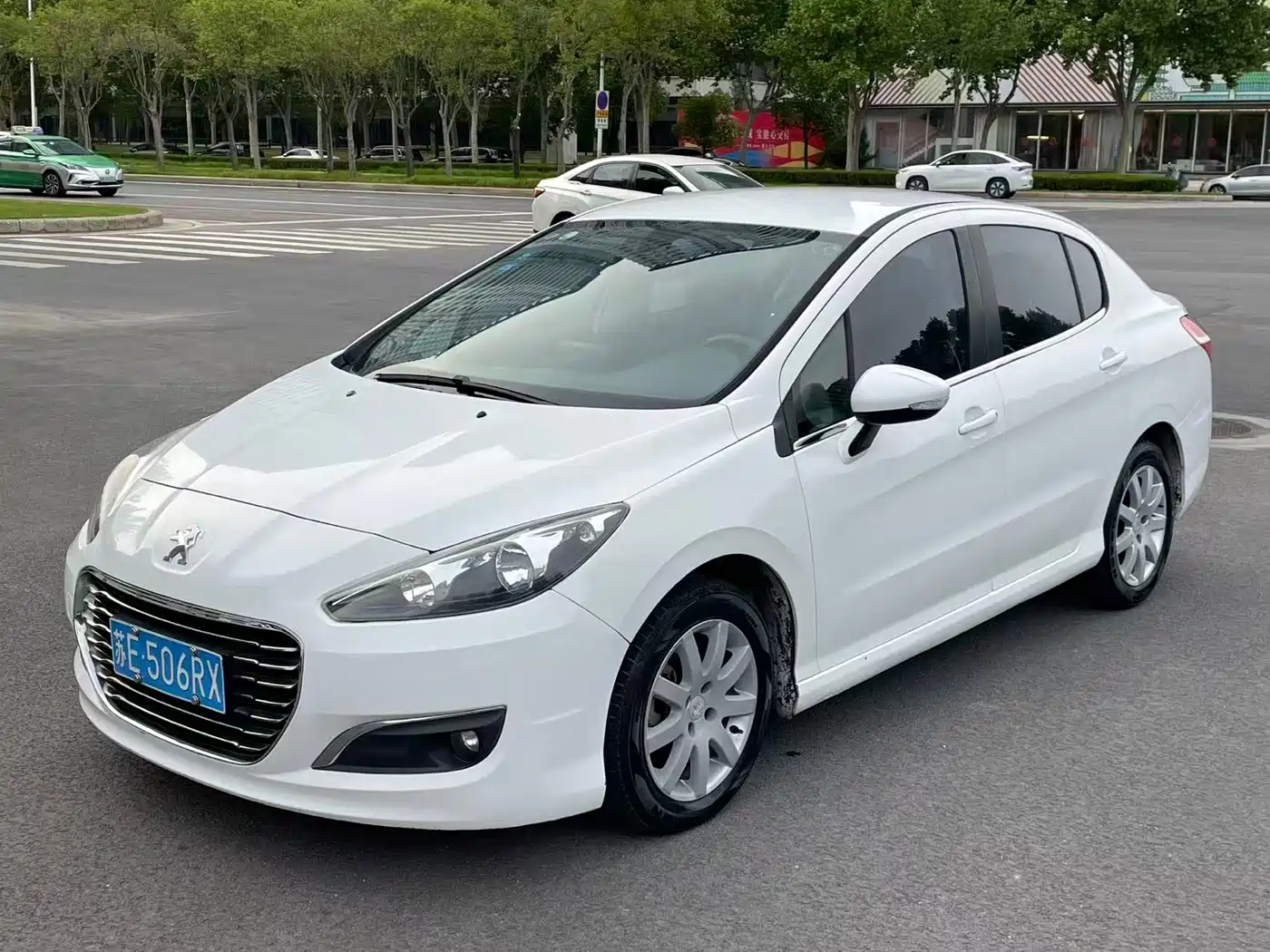 Peugeot 308 2013 Model 1.6L Automatic Superior Style