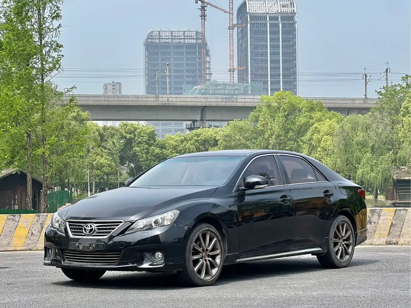 Toyota Reiz 2012 2.5V Grace Elite Styling Edition