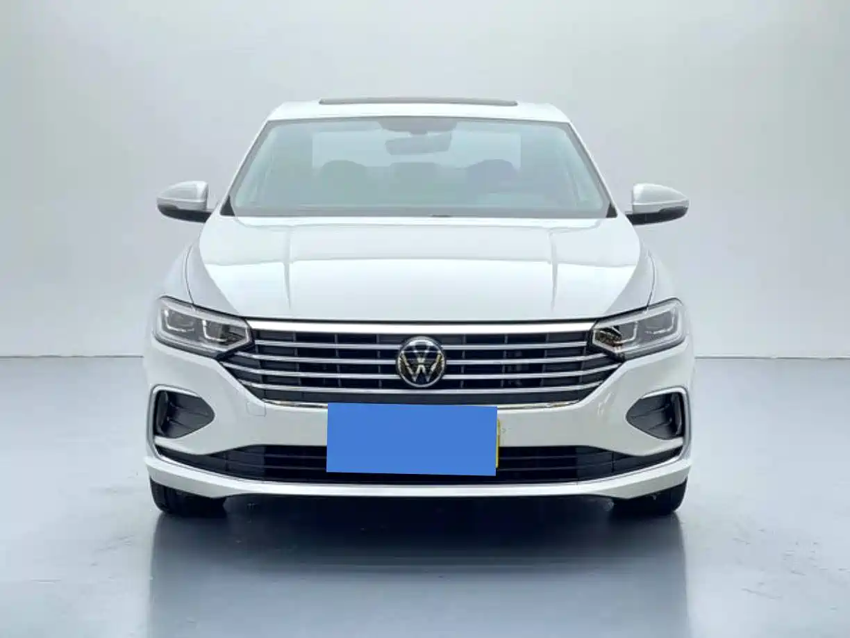 Volkswagen Lavida 2023 1.5L Auto Five Million Edition фото 2