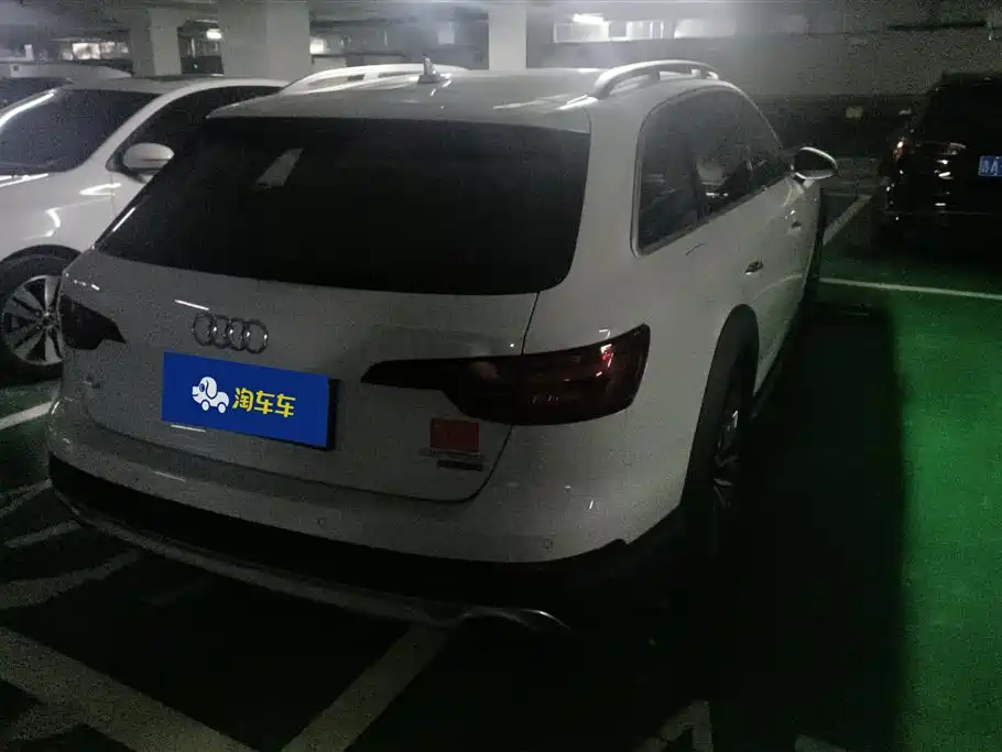 Audi A4 (Import) 2019 45 TFSI allroad quattro Fashion фото 3