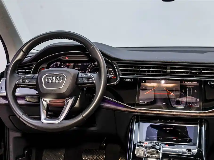 Audi Q7 2020 55 TFSI quattro S line Sport фото 30