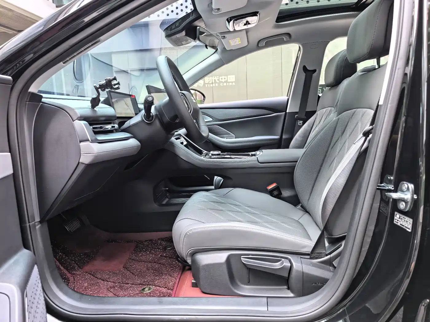 Geely Galaxy Galaxy A7 2025 EM-i 150km Premium Edition фото 6