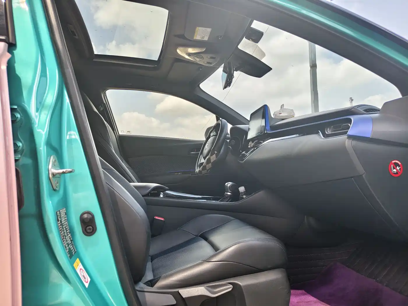 Toyota C-HR 2020 Model 2.0L Leading фото 12
