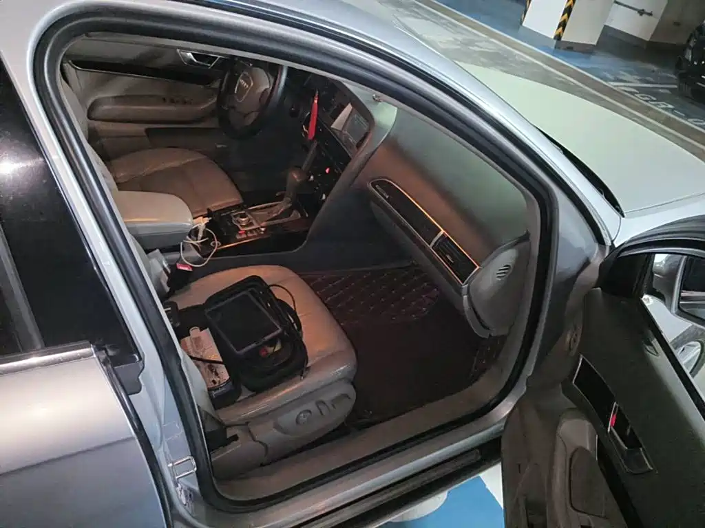 Фото 10 - Audi A6L