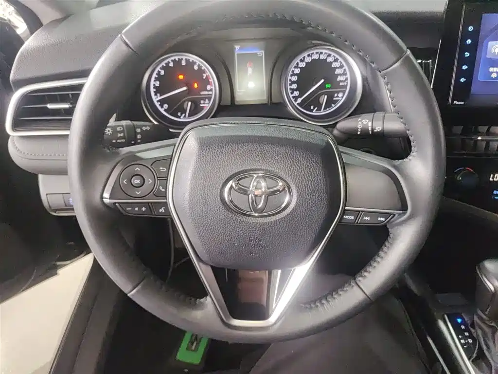 Toyota Camry 2023 2.0GVP Leading Edition фото 11