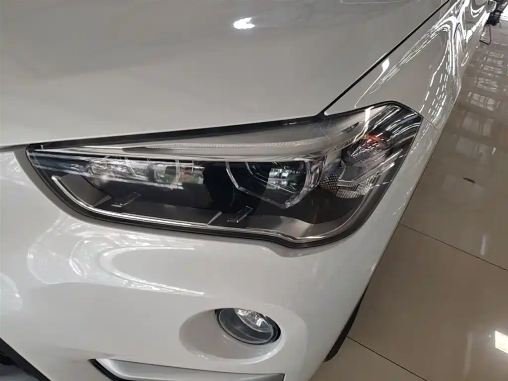 BMW X1 New Energy 2019 xDrive25Le Range Upgrade Edition фото 24