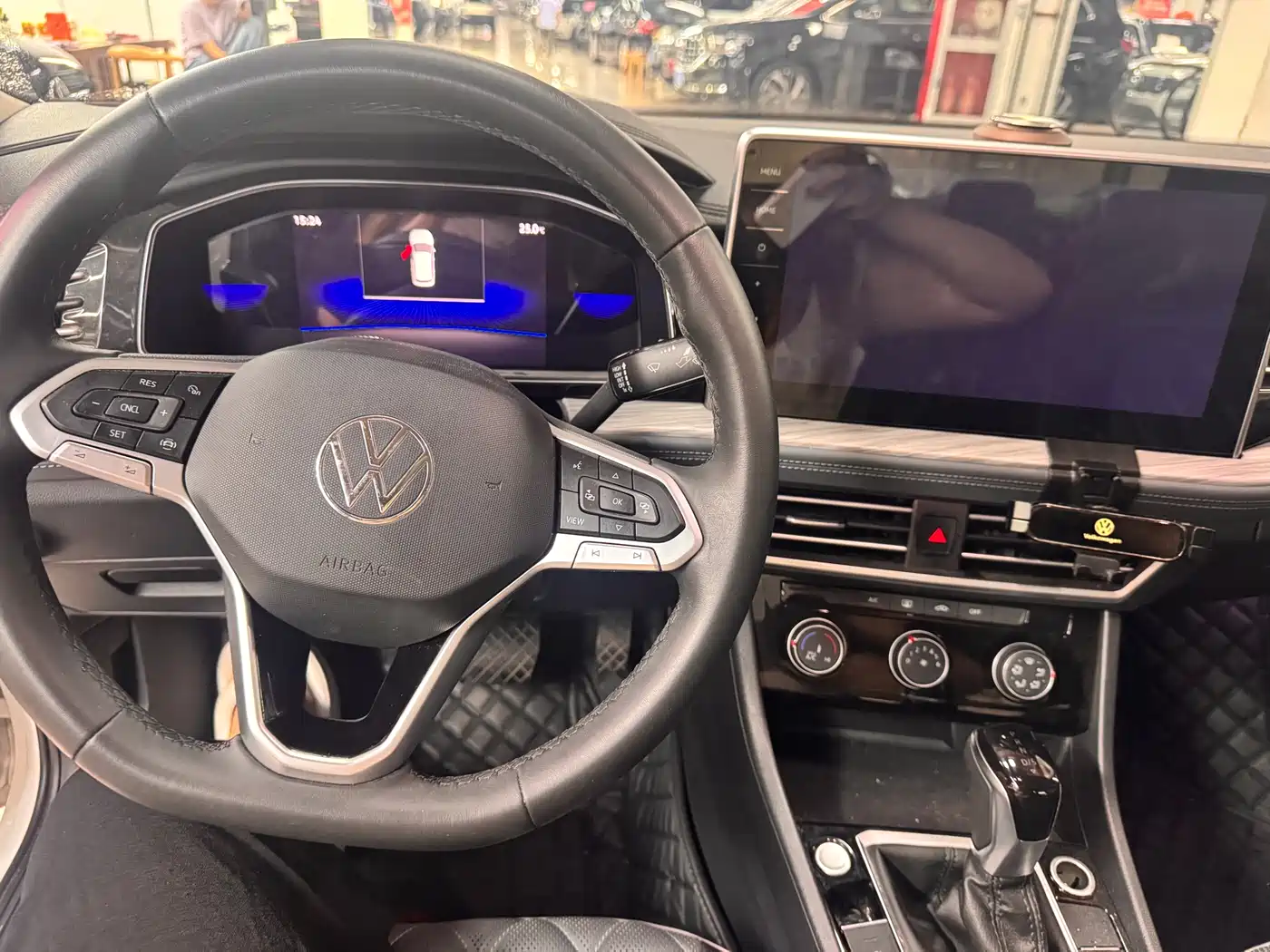 Volkswagen Sagitar 2023 300TSI DSG Excellence Edition фото 8
