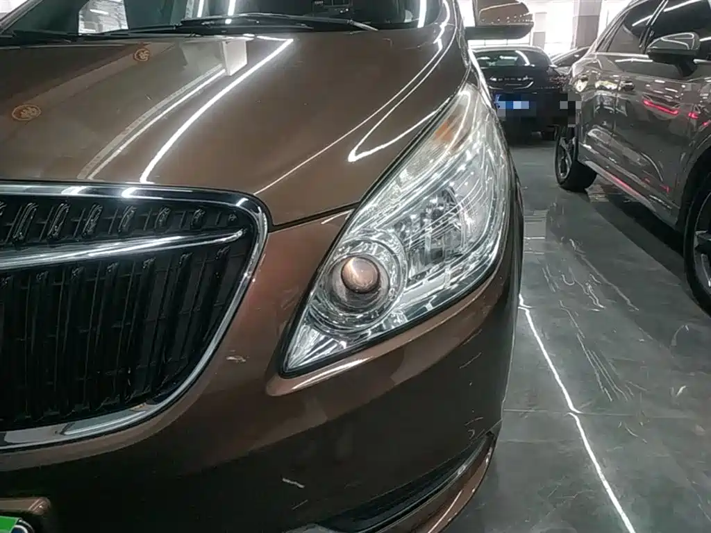 Buick GL8 2018 28T Luxury Model China VI фото 24