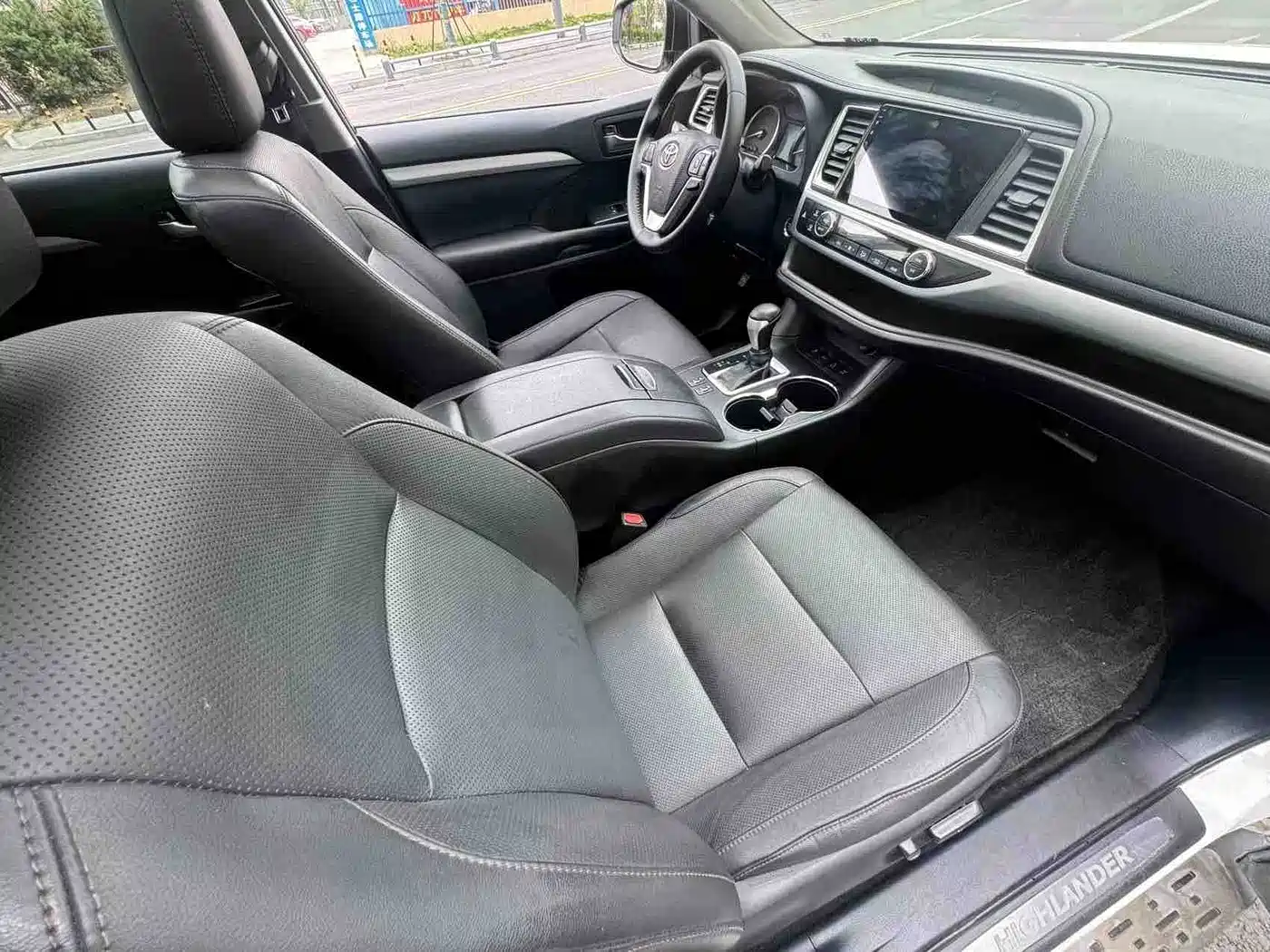 Toyota Highlander 2015 2.0T AWD Luxury Edition 7-seater фото 9