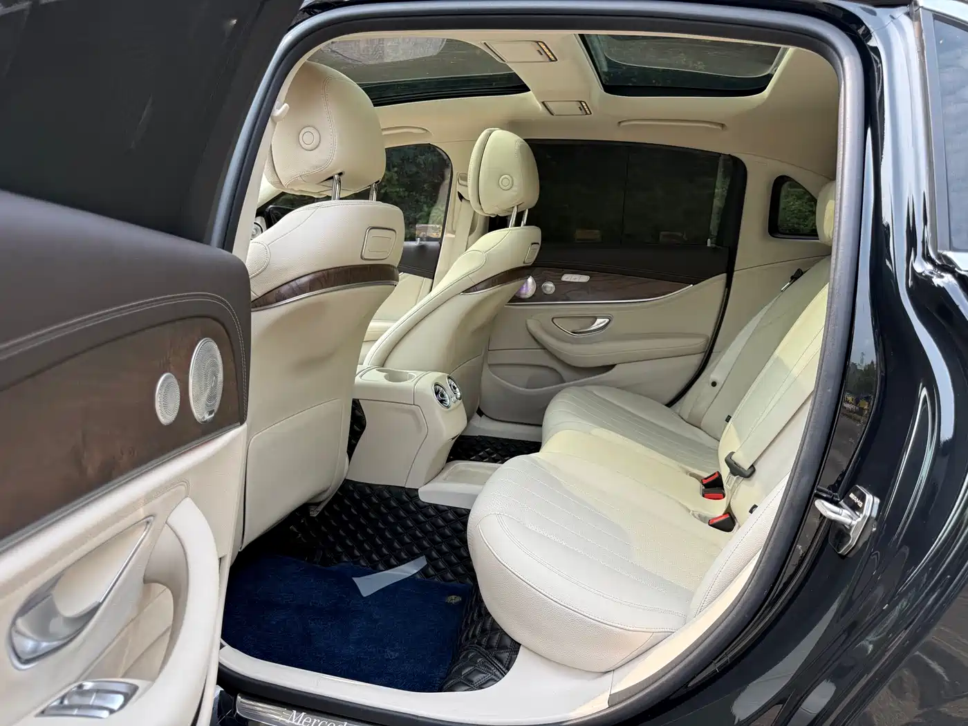 Mercedes-Benz E-Class 2018 E 300 L Luxury фото 6