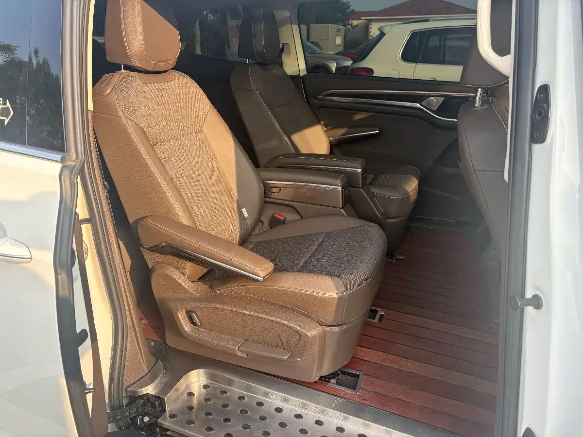 Volkswagen Viloran 2020 330TSI Business Edition фото 10